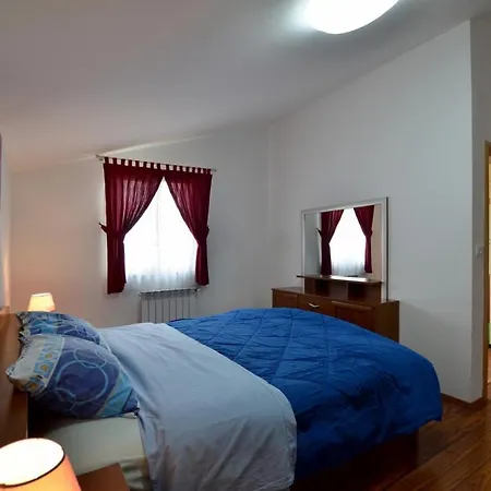 Villa Mirela